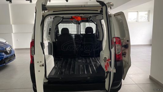Peugeot Bipper Van