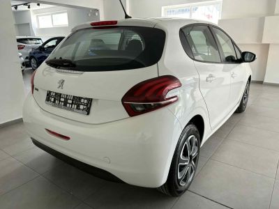 Peugeot 208 Blue HDI Pro Active