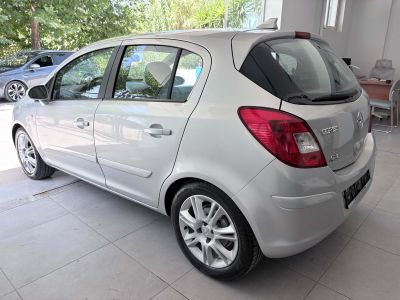 Opel Corsa 1.2 Petrol