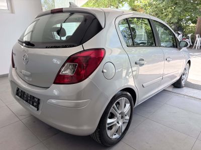 Opel Corsa 1.2 Petrol