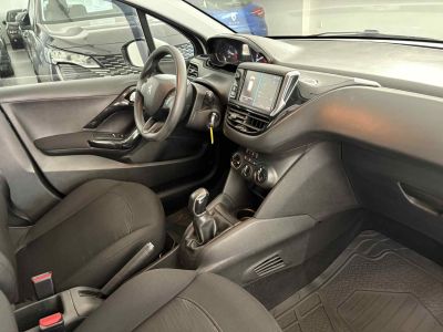 Peugeot 208 Blue HDI Pro Active 
