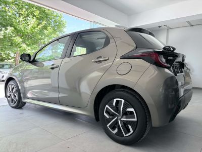 Toyota Yaris Active 