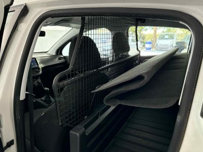 Peugeot 208 Blue HDI Pro Active