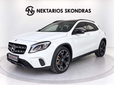 Mercedes-Benz GLA 180 Panorama / Αυτόματο 