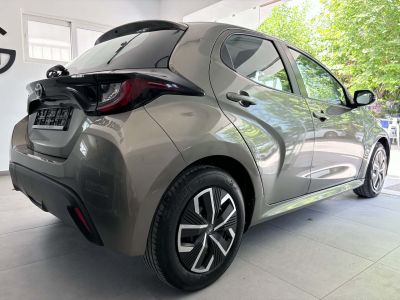 Toyota Yaris Active 