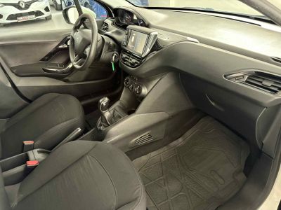 Peugeot 208 Blue HDI Pro Active