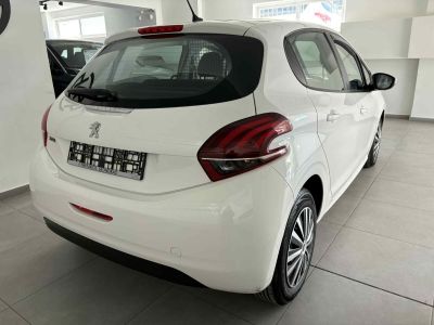 Peugeot 208 Blue HDI Pro Active 