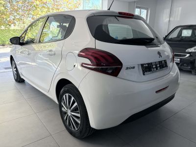 Peugeot 208 Van