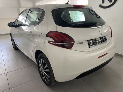 Peugeot 208 Van 